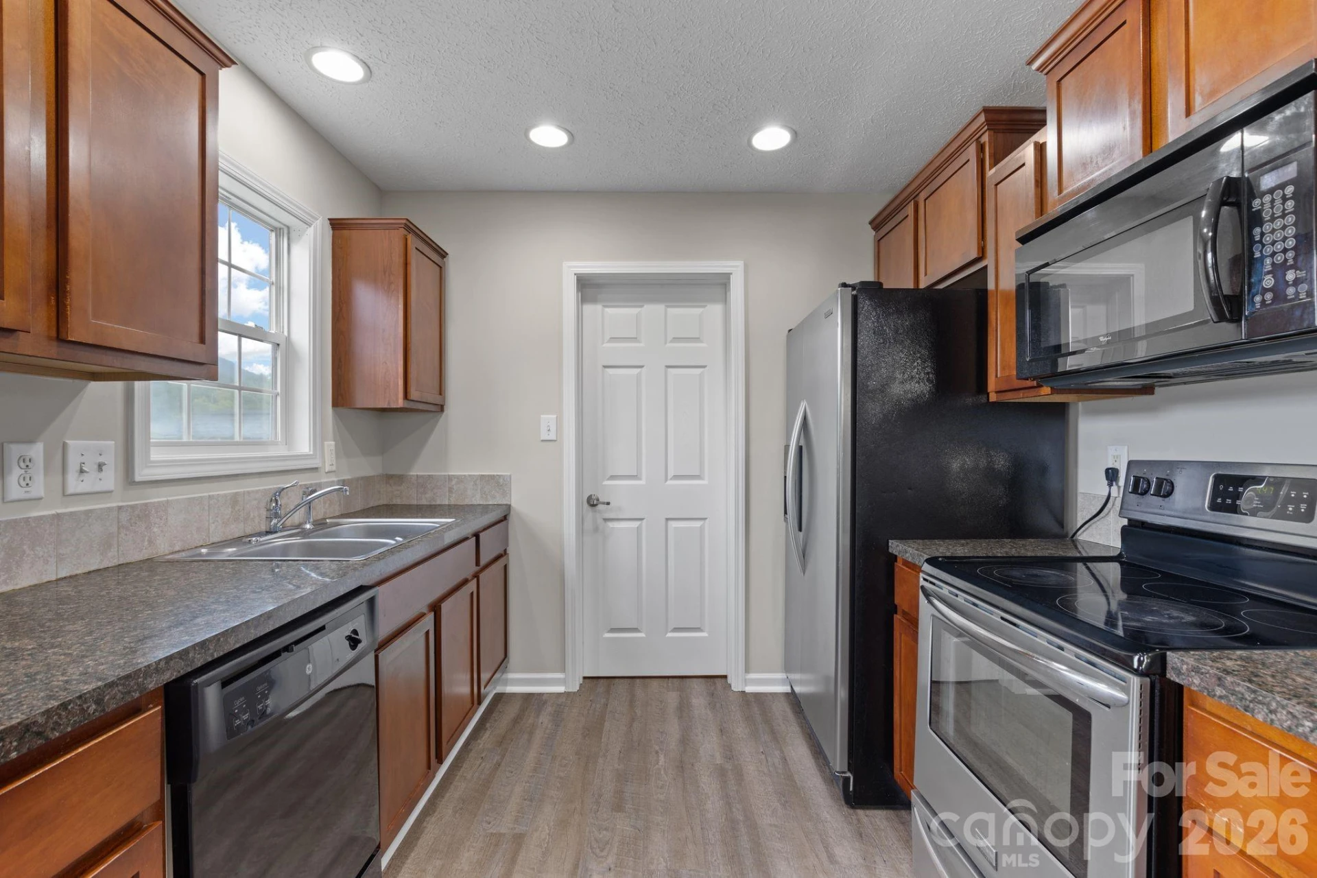 78 W Newberry Drive - Photo 9