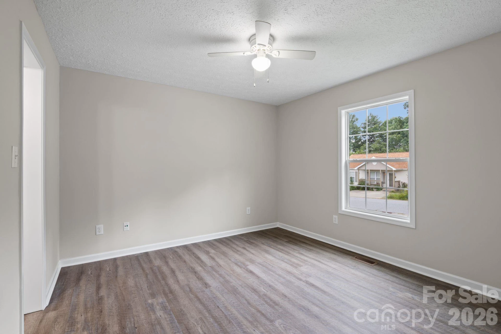 78 W Newberry Drive - Photo 11