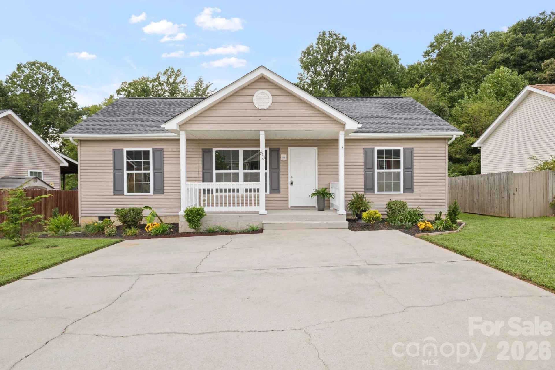 53 W Newberry Drive