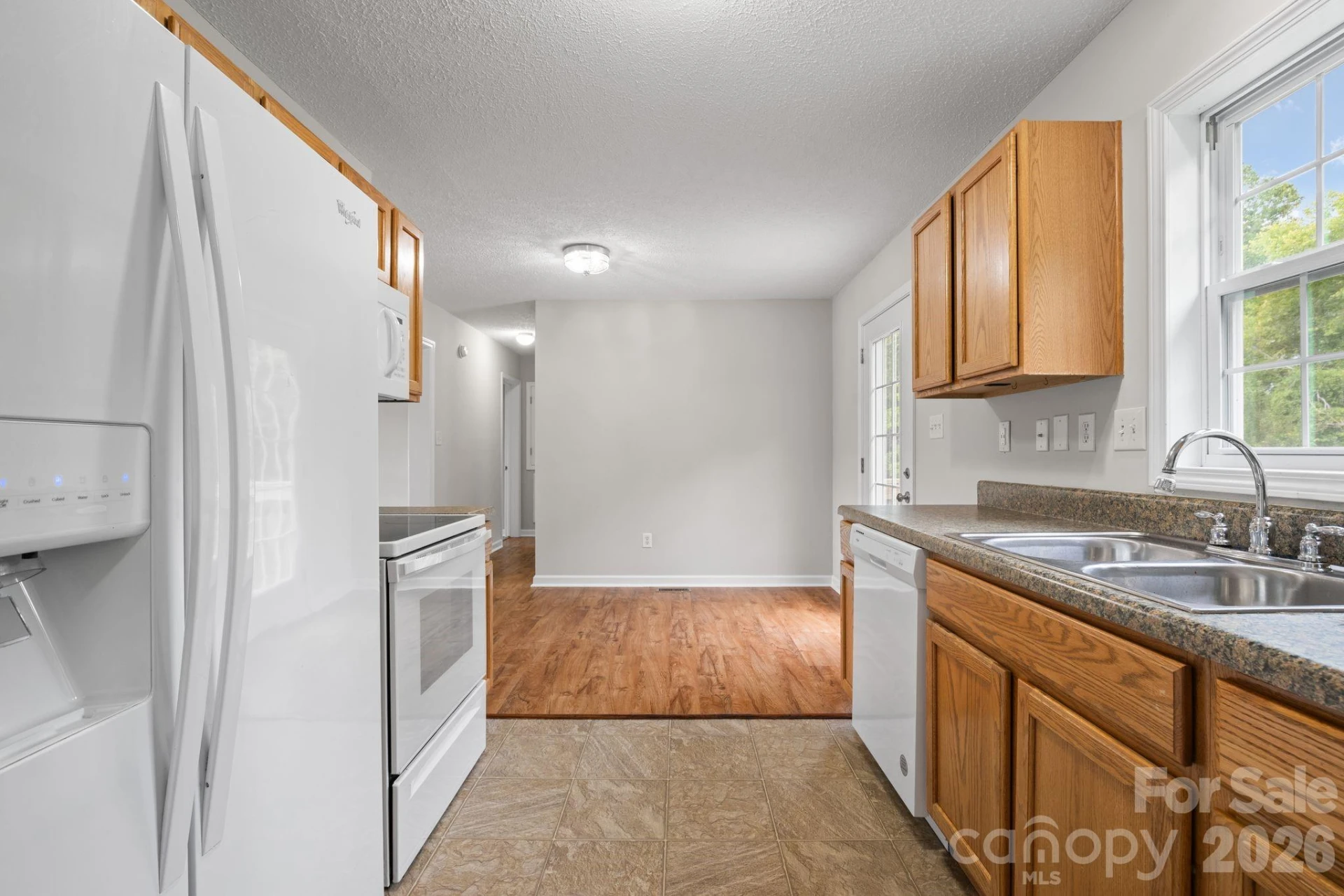 53 W Newberry Drive - Photo 10