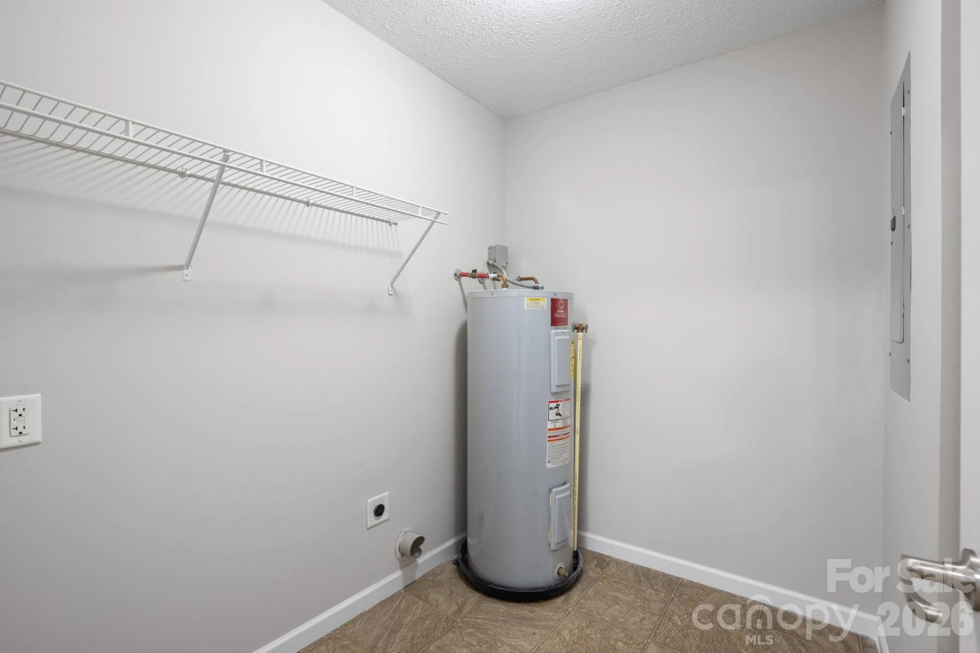 53 W Newberry Drive - Photo 16