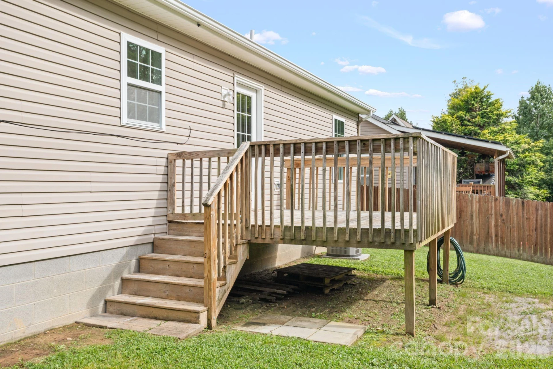 53 W Newberry Drive - Photo 18