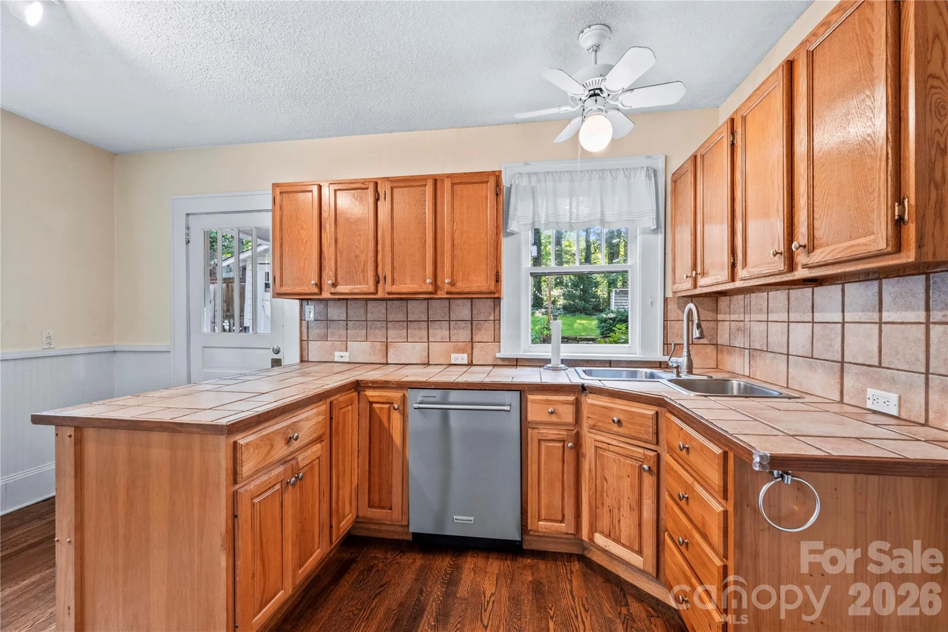 18 Westover Drive - Photo 11