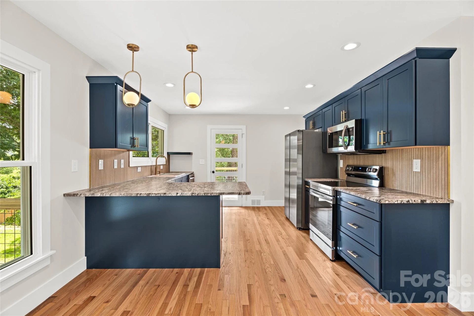 155 Oak Terrace - Photo 10