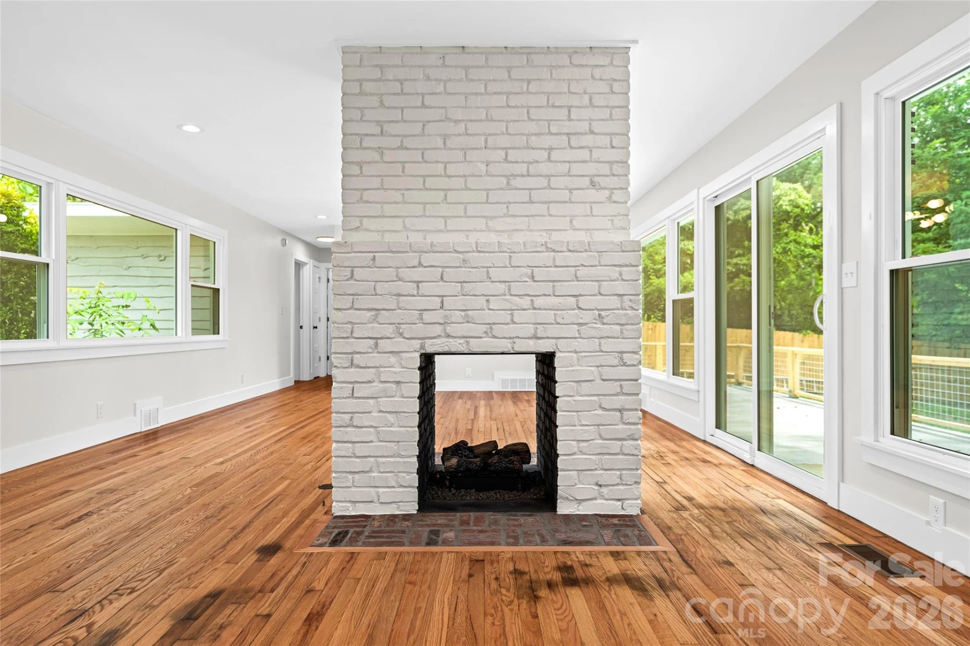 155 Oak Terrace - Photo 18