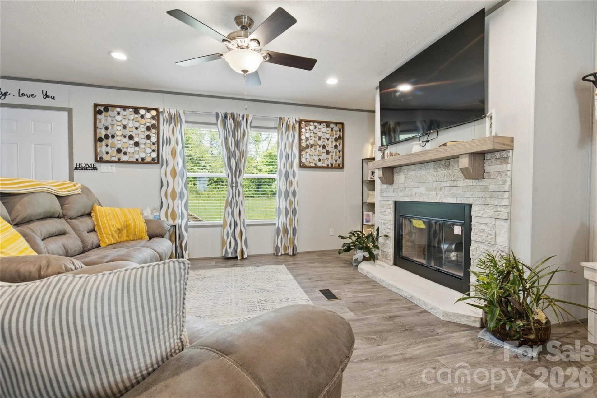 3906 Hollis Road - Photo 5