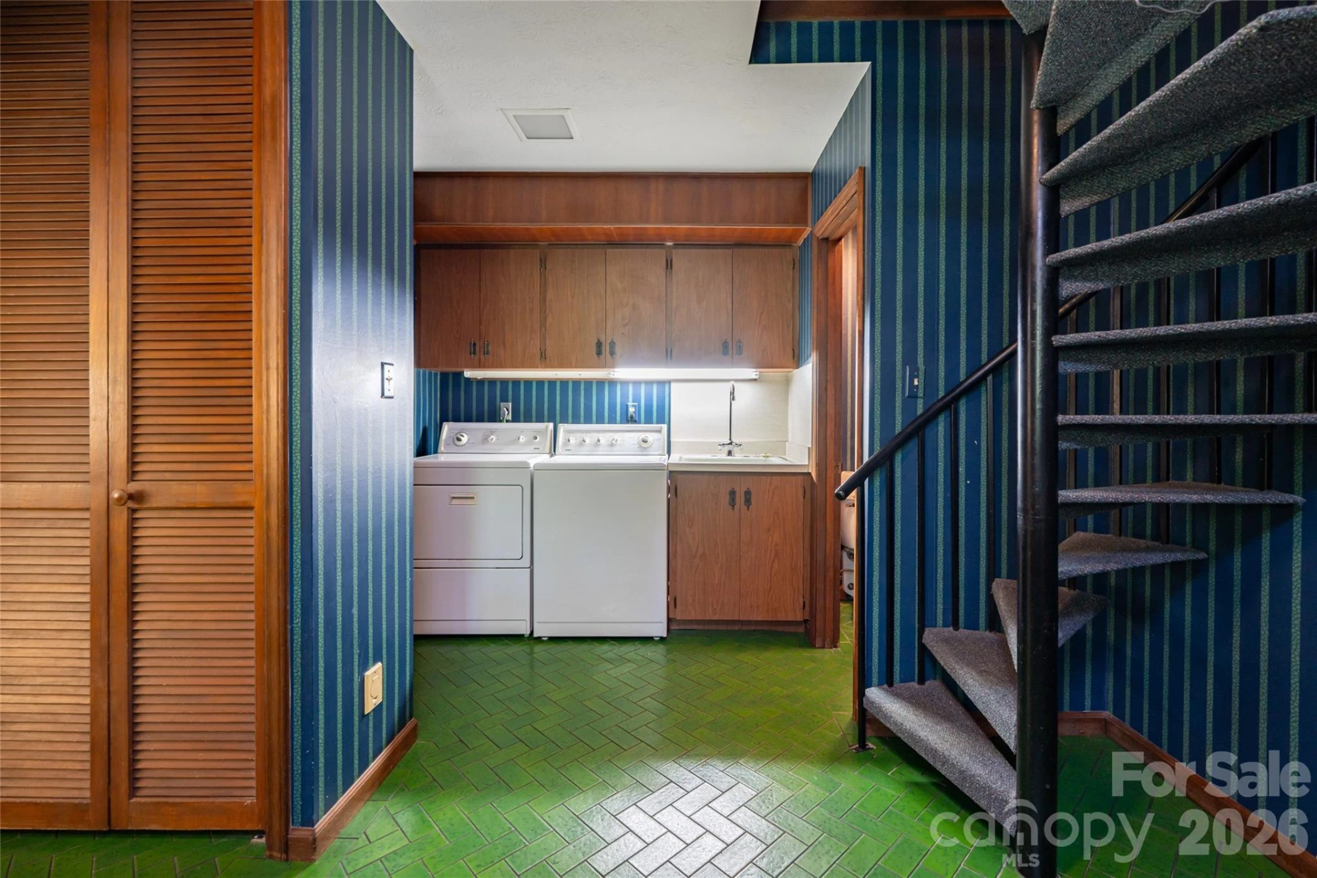 25 E Forest Road - Photo 15