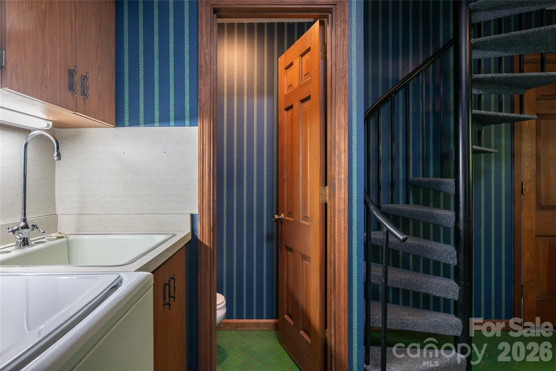 25 E Forest Road - Photo 17