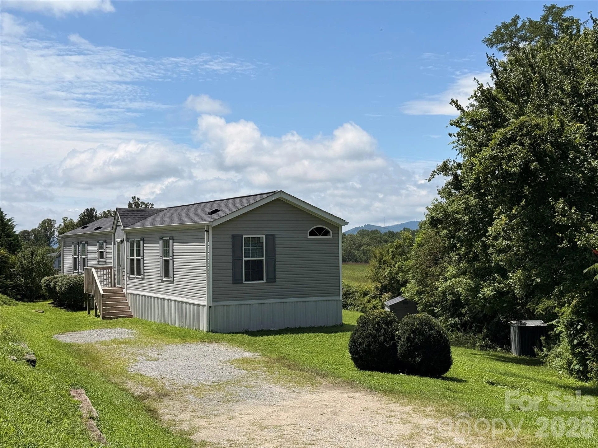 166 Albert Drive - Photo 2