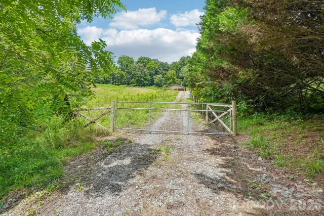 50 Glance Cove Road, Clyde, NC, 28721