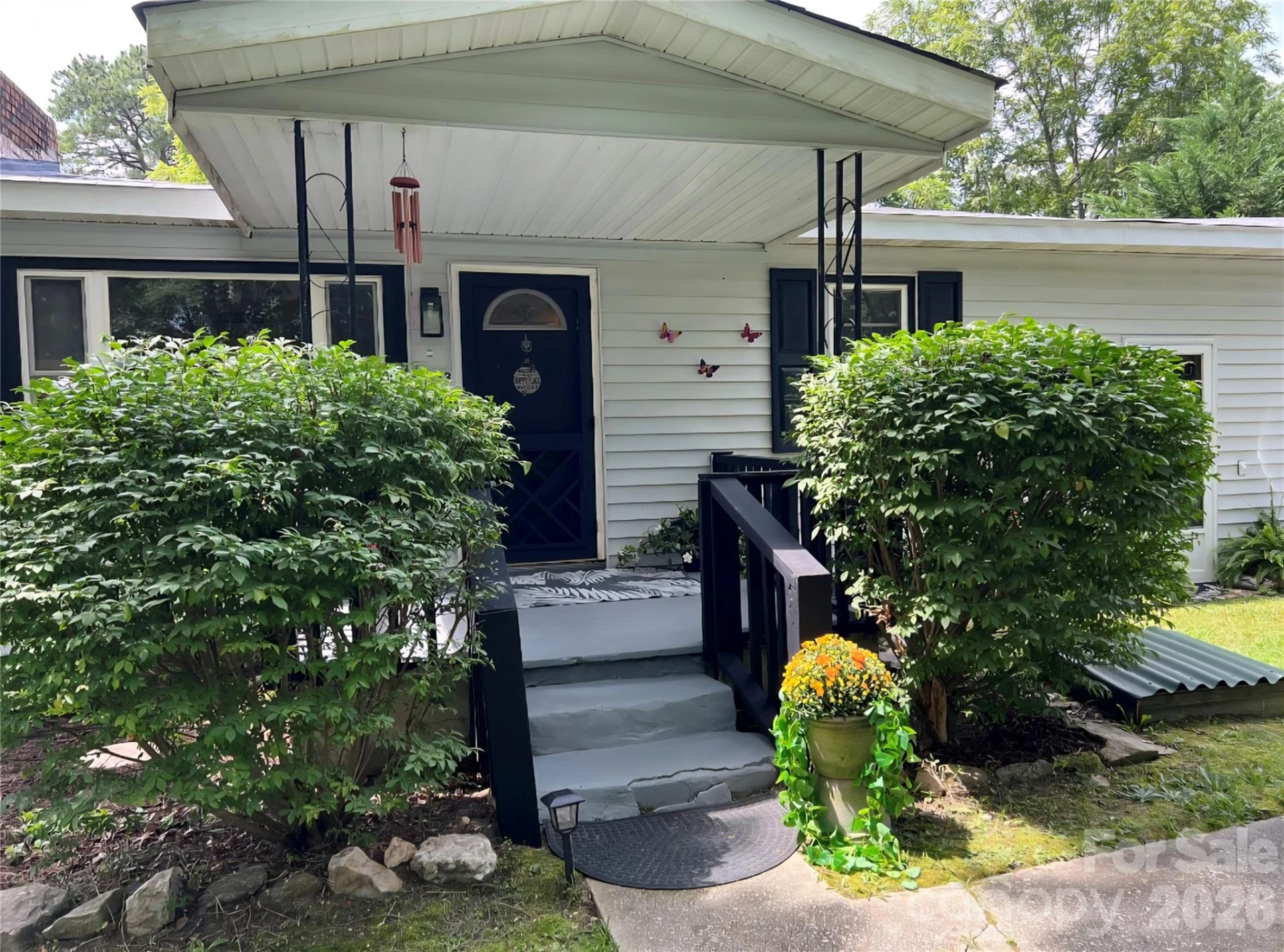 1323 Locust Grove Road - Photo 3