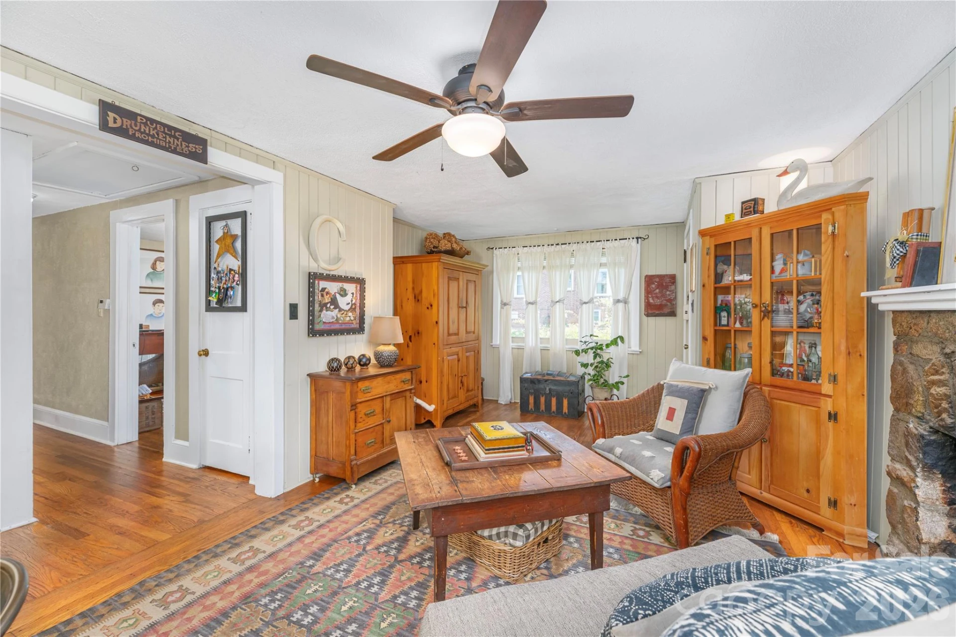 21 Lincoln Avenue - Photo 6