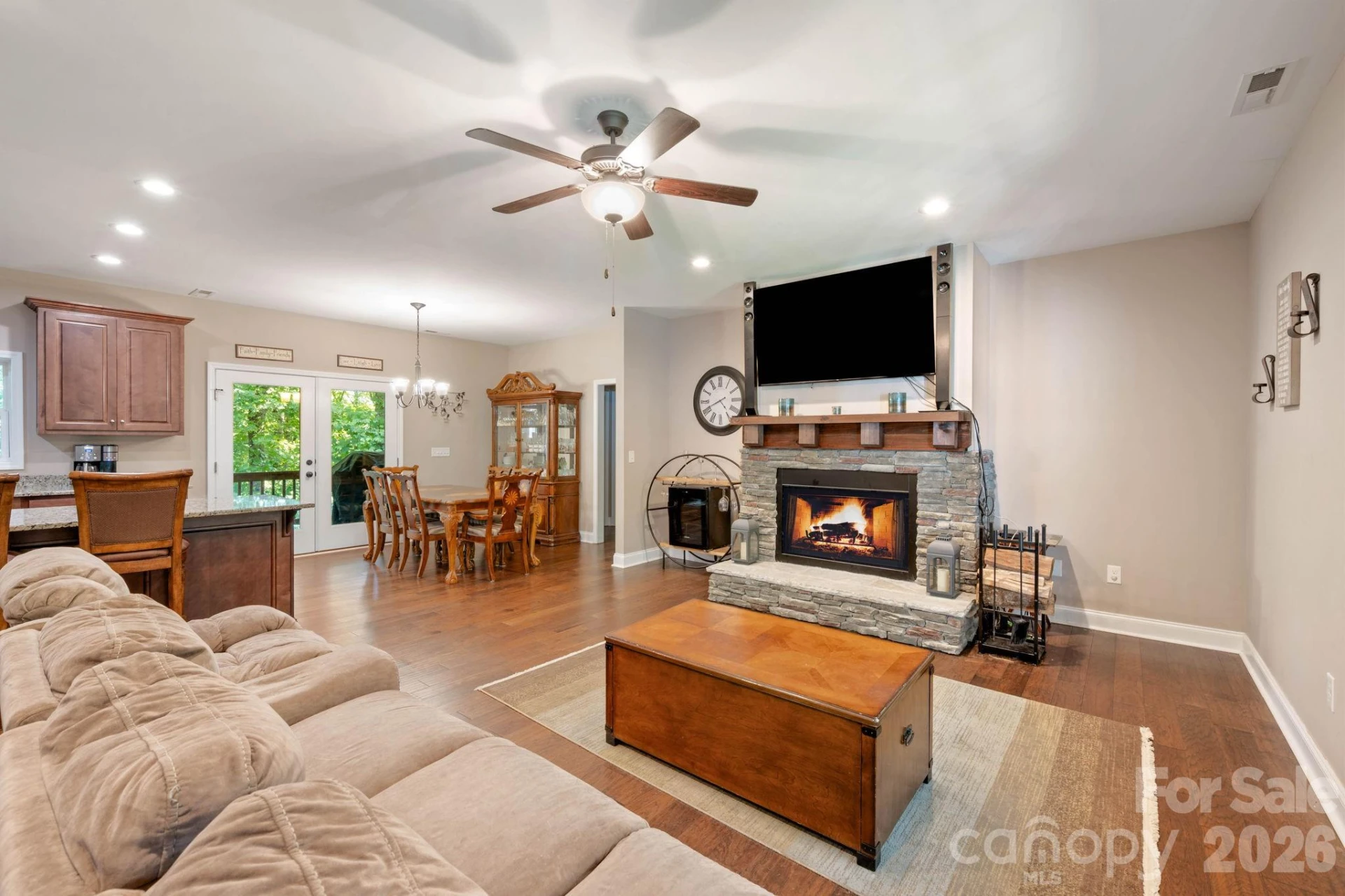 72 Summer Shade Court - Photo 3