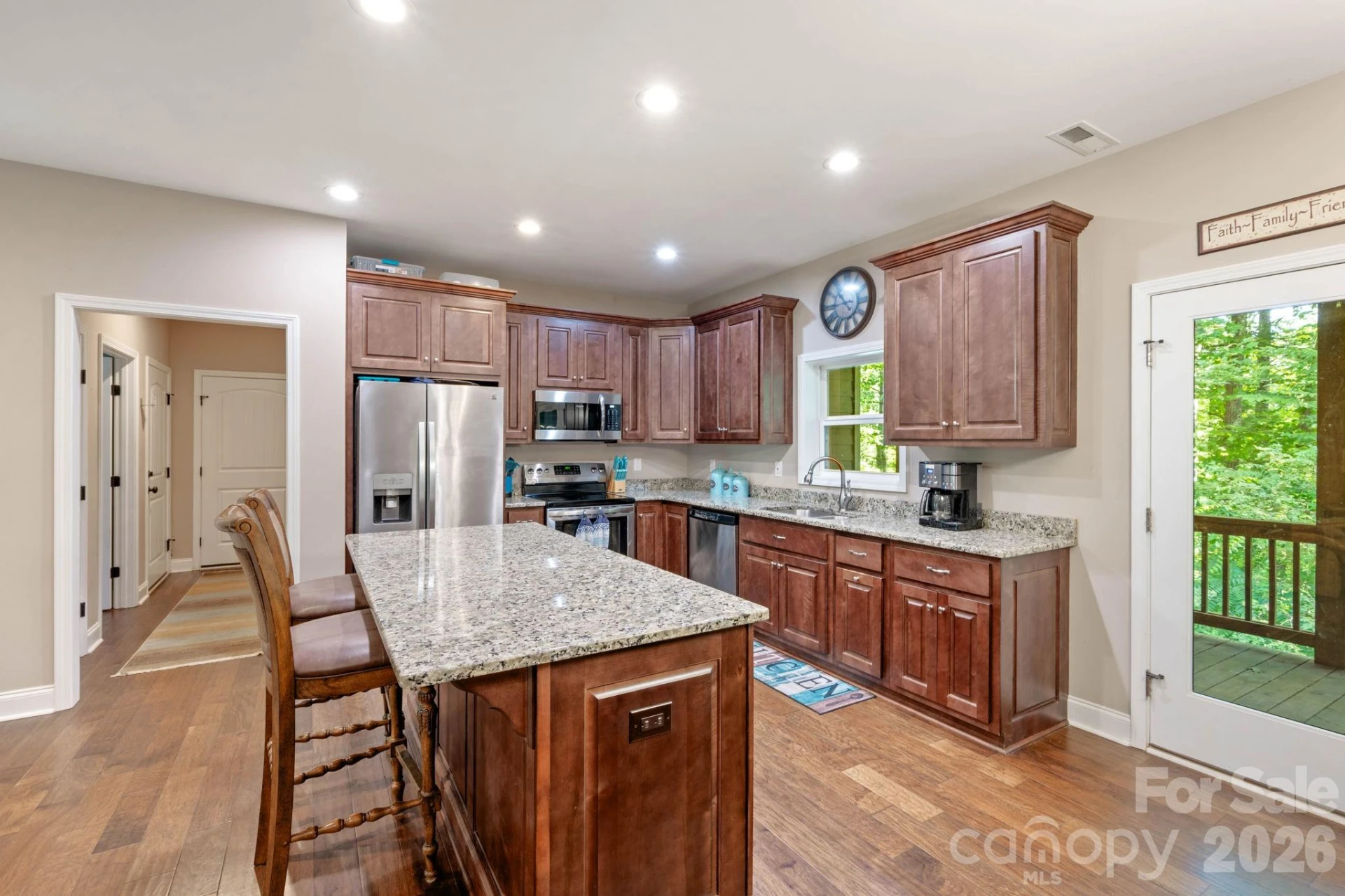 72 Summer Shade Court - Photo 8