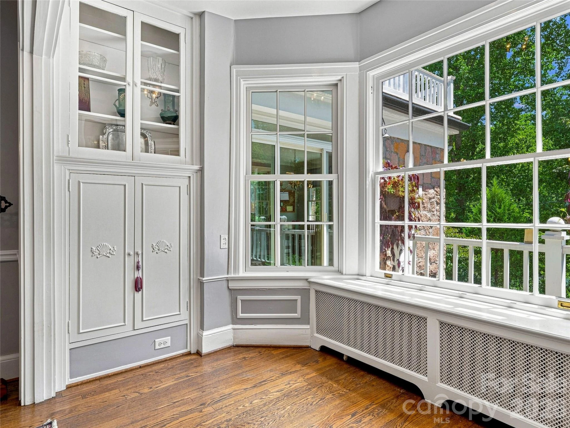 14 Griffing Boulevard - Photo 12