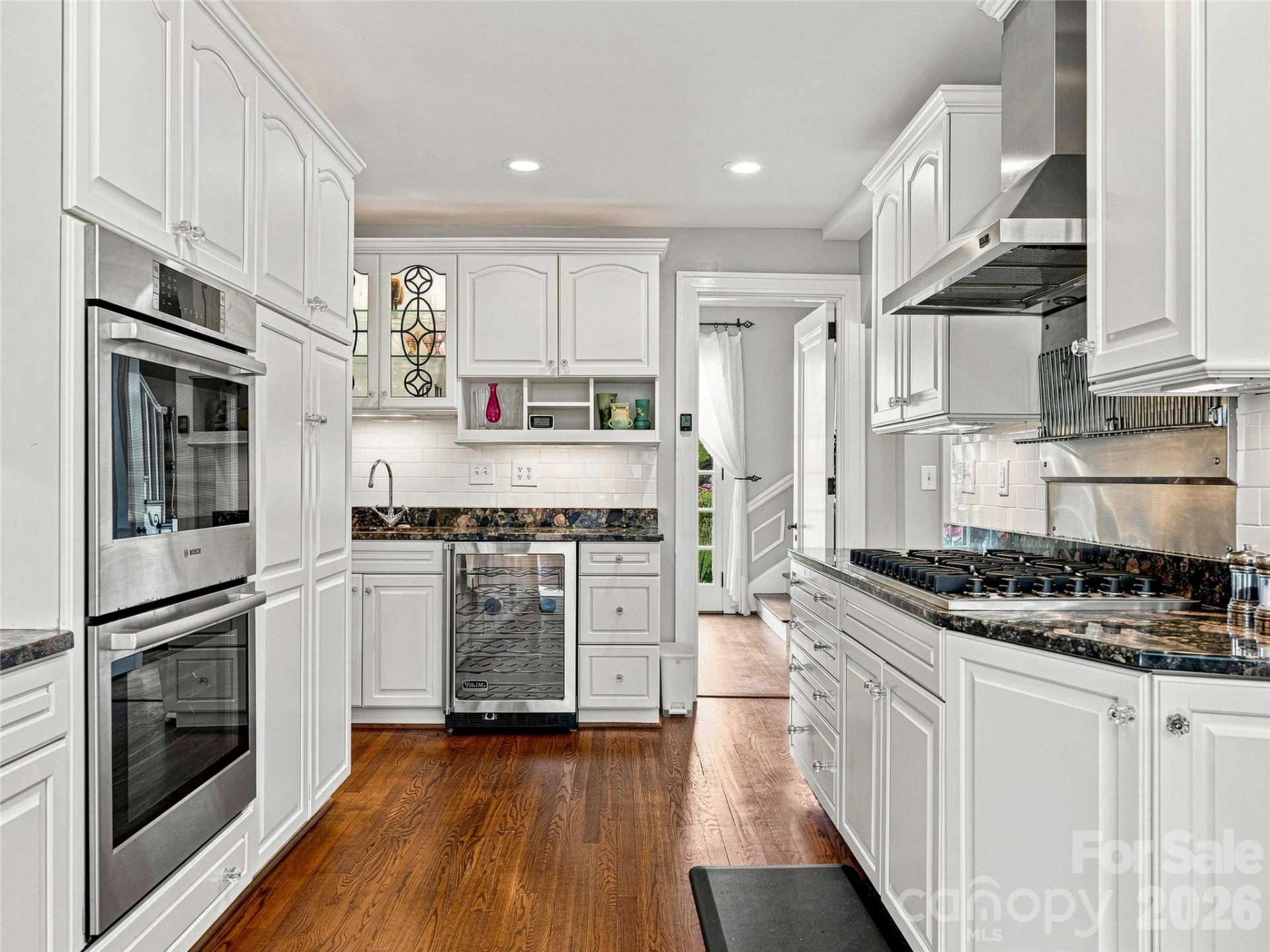 14 Griffing Boulevard - Photo 15