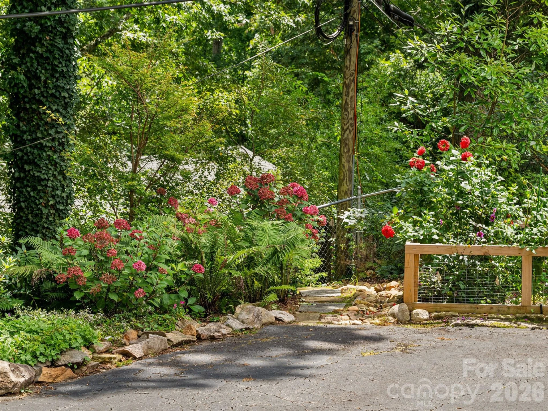 14 Griffing Boulevard - Photo 41