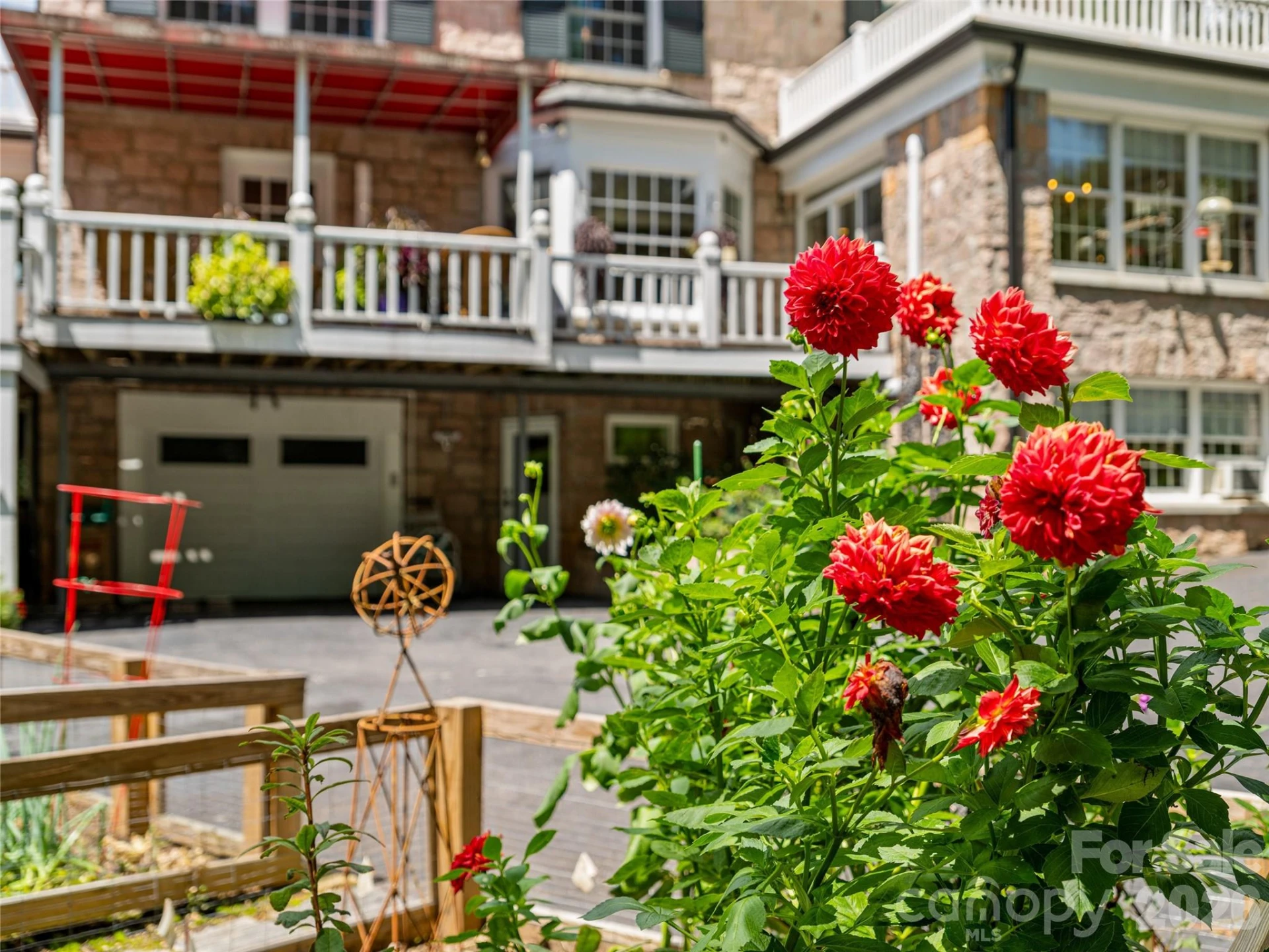 14 Griffing Boulevard - Photo 46