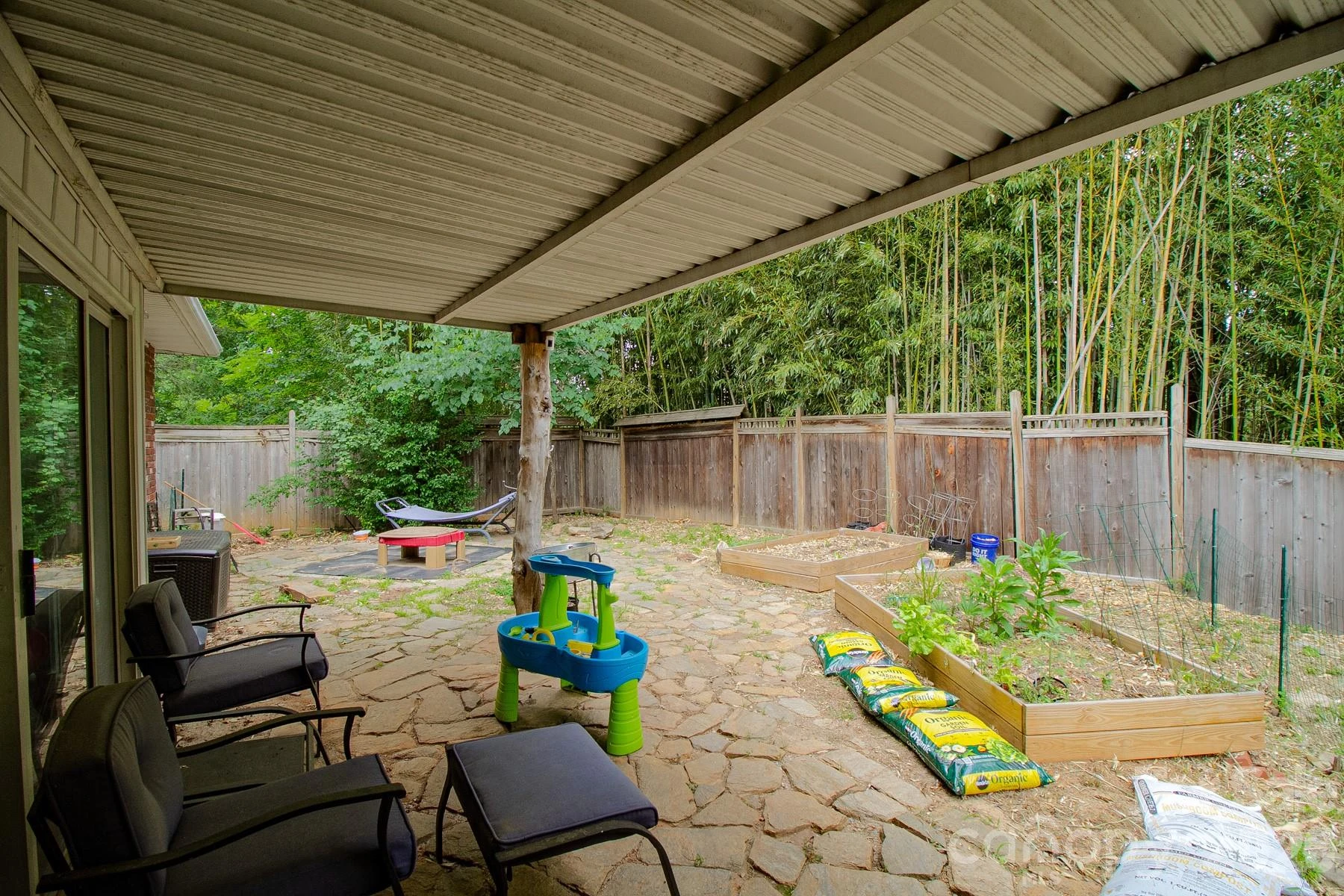 36 Clarendon Road - Photo 2