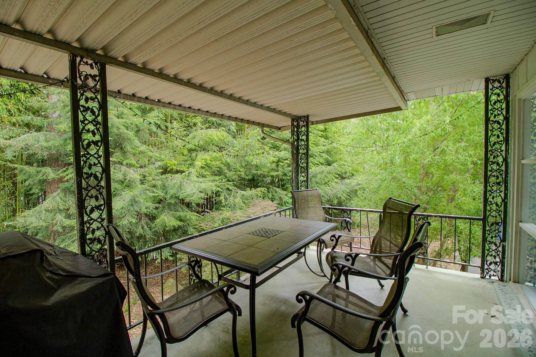 36 Clarendon Road - Photo 3