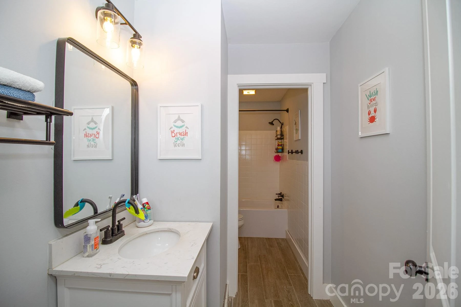 36 Clarendon Road - Photo 4