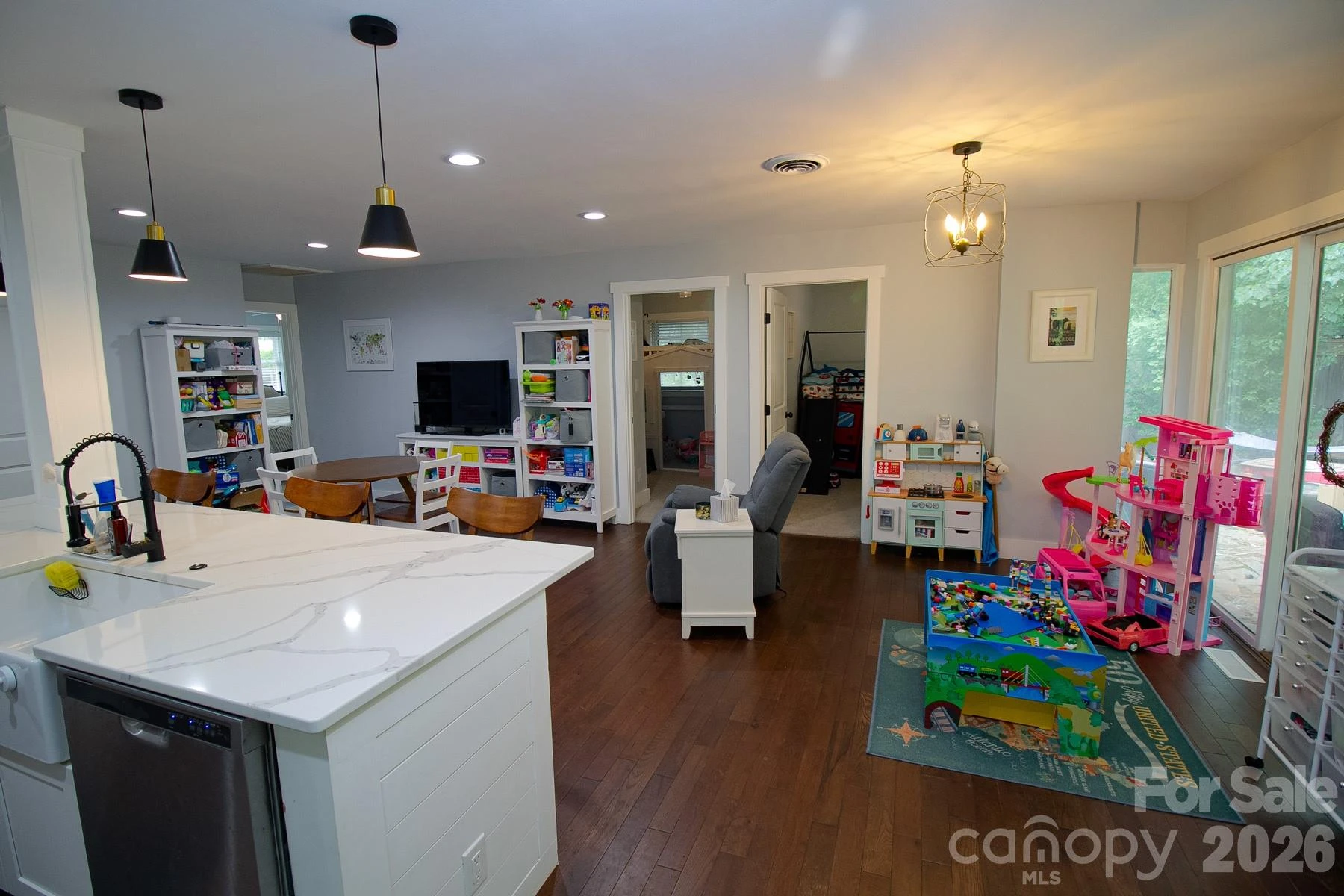 36 Clarendon Road - Photo 11