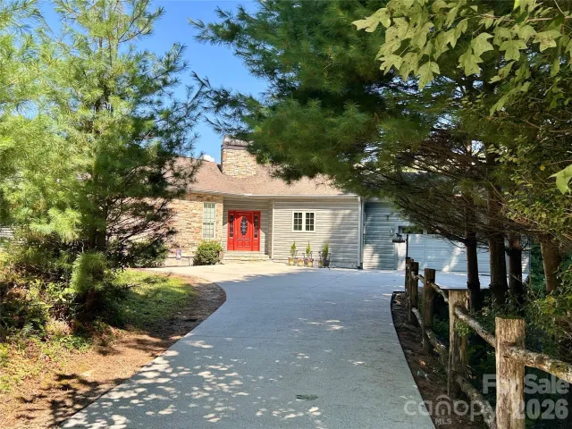 1228 Ugugu Drive, Brevard, NC, 28712