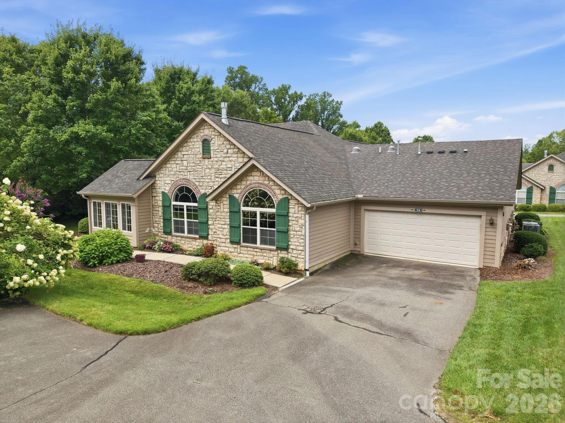 98 Mountain Meadow Circle - Photo 32