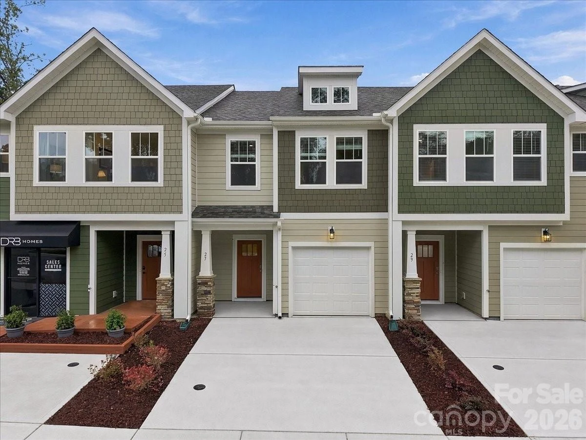 27 Oleetah Falls Way