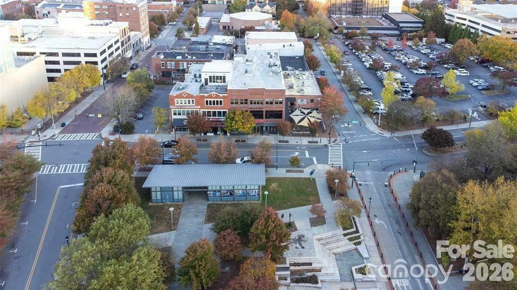 124 College Street - Photo 3