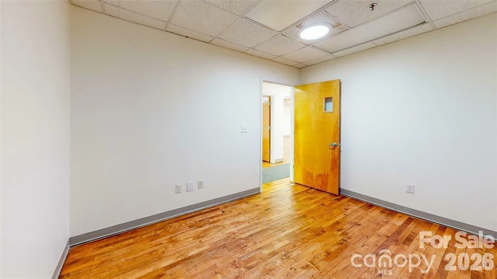 124 College Street - Photo 15