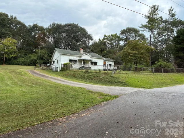 206 Railroad Street