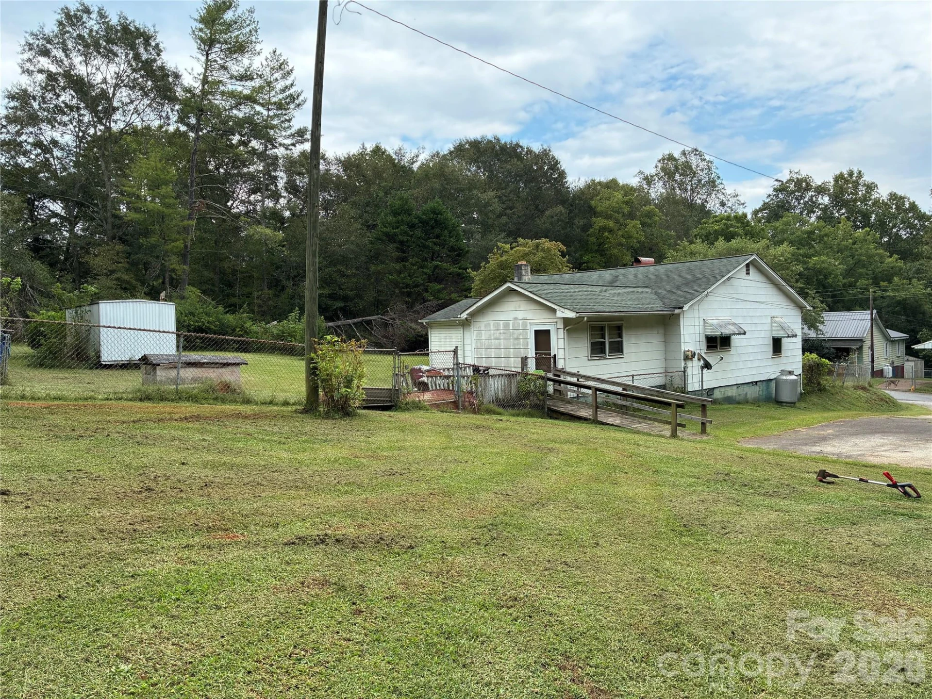 206 Railroad Street - Photo 6