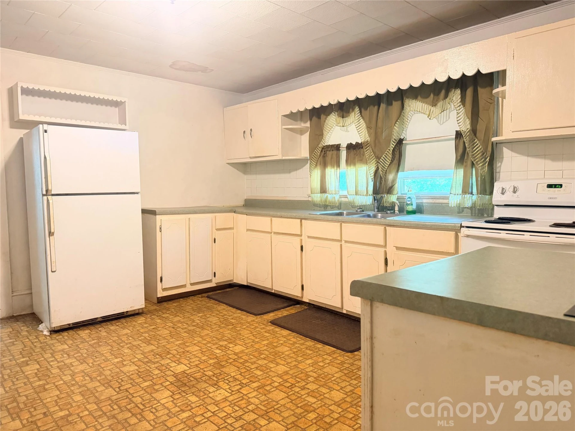206 Railroad Street - Photo 8