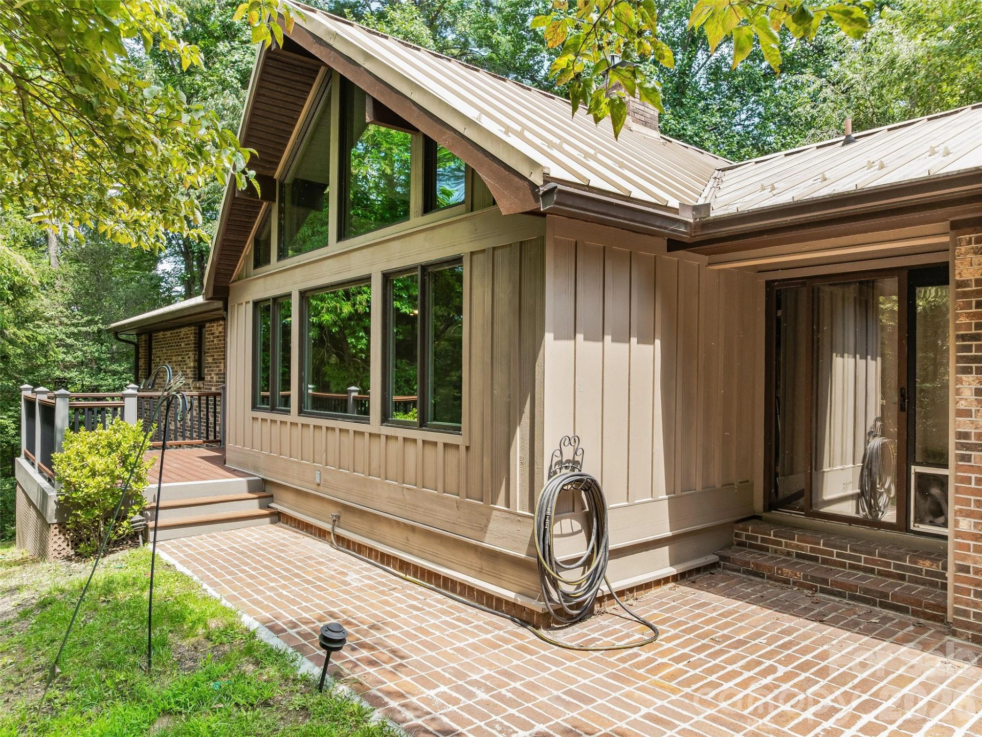 201 Valeria Lane - Photo 3