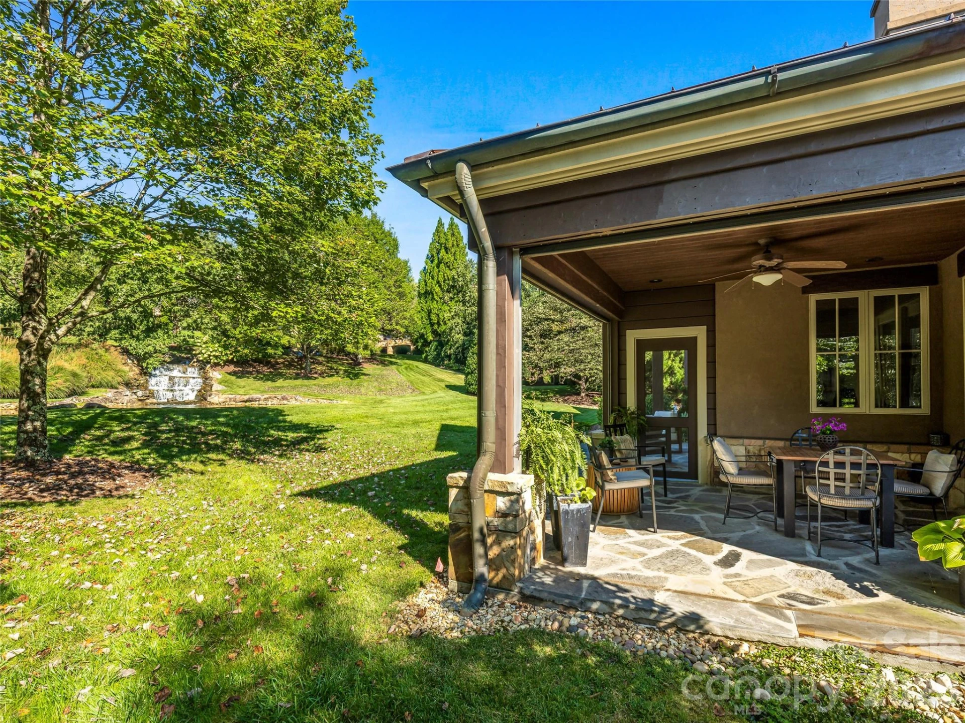 583 Walnut Valley Parkway - Photo 6
