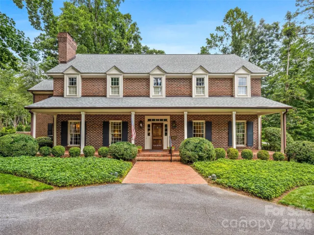 15 Browntown Road