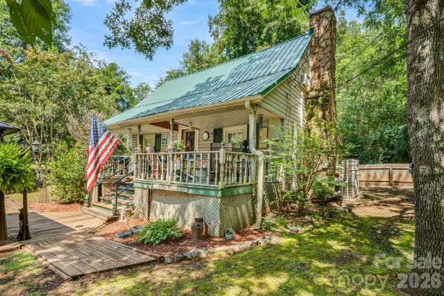 242 Whitney Boulevard