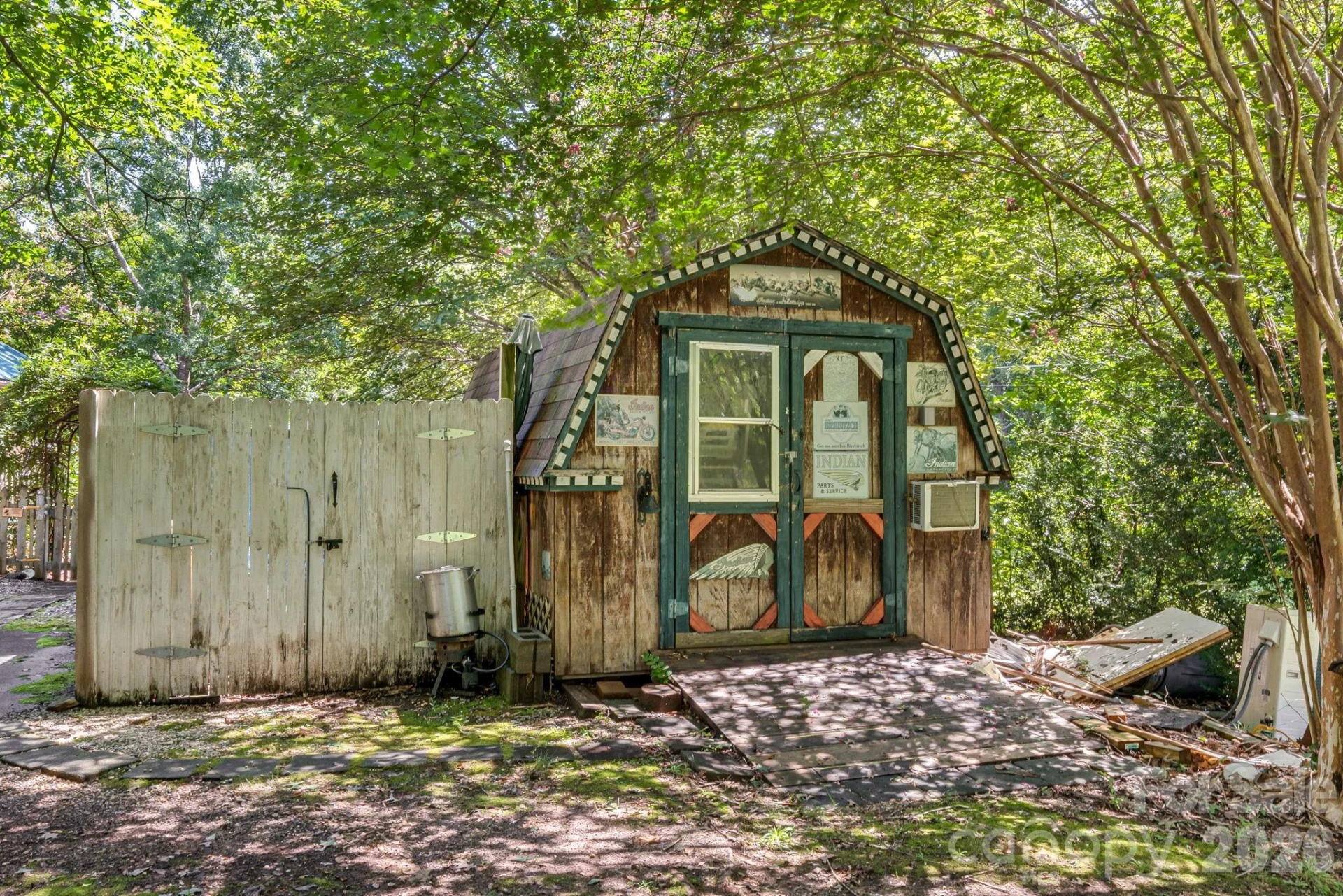 242 Whitney Boulevard - Photo 24