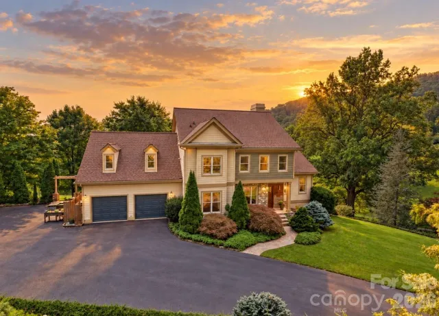 10 Blackberry Lane