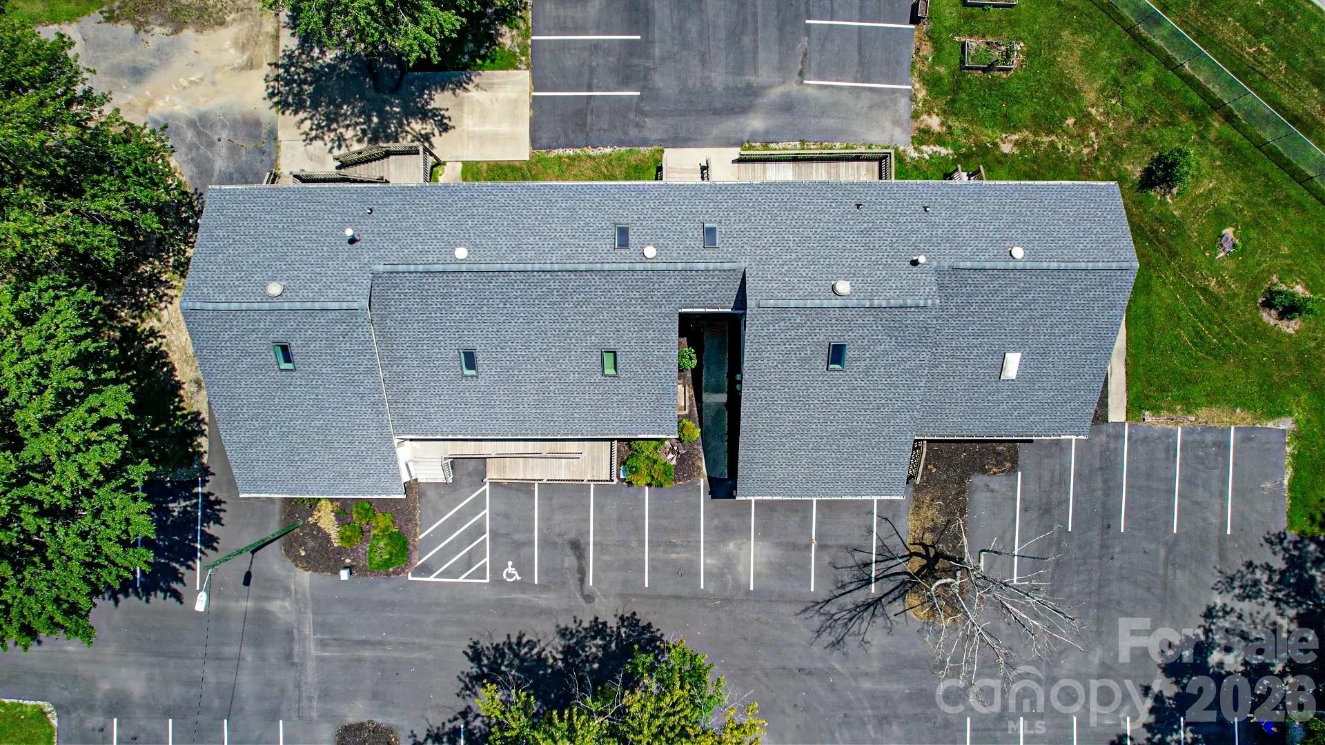 5030 Hendersonville Road - Photo 3