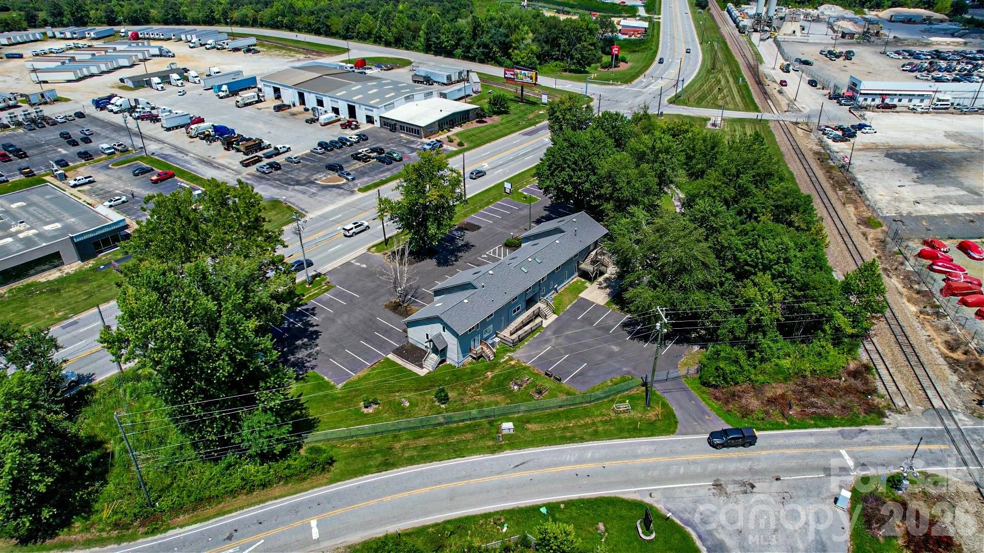 5030 Hendersonville Road - Photo 13