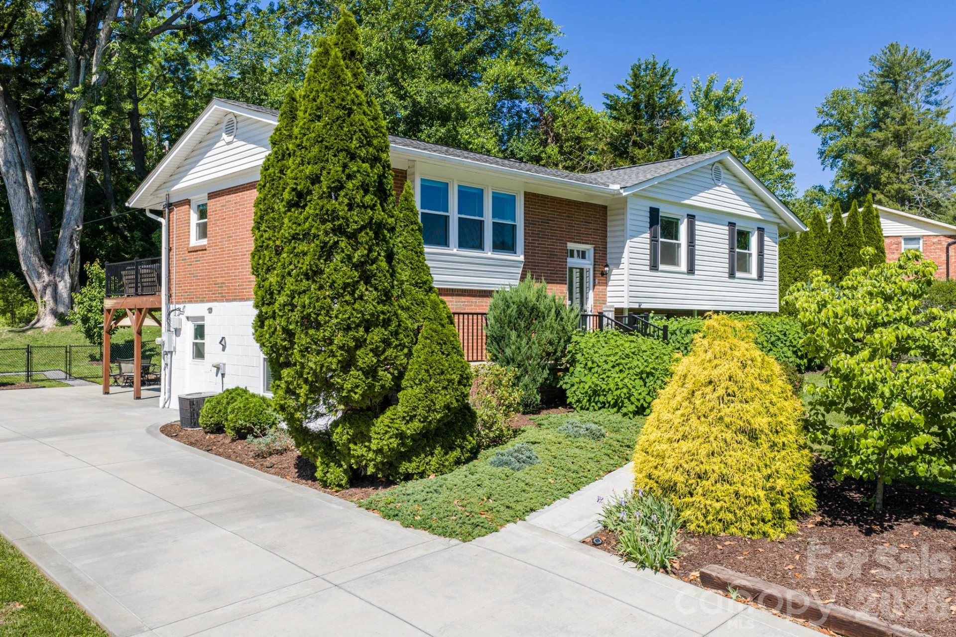 11 Summit Drive - Photo 7