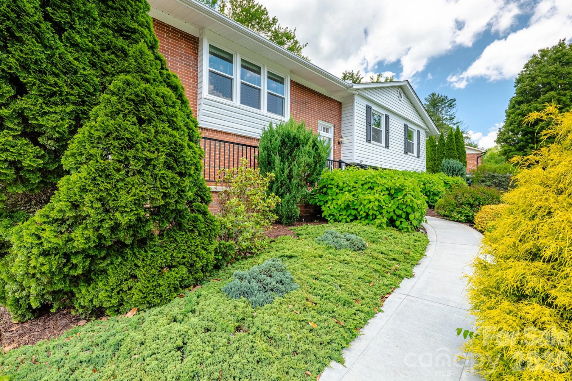 11 Summit Drive - Photo 9
