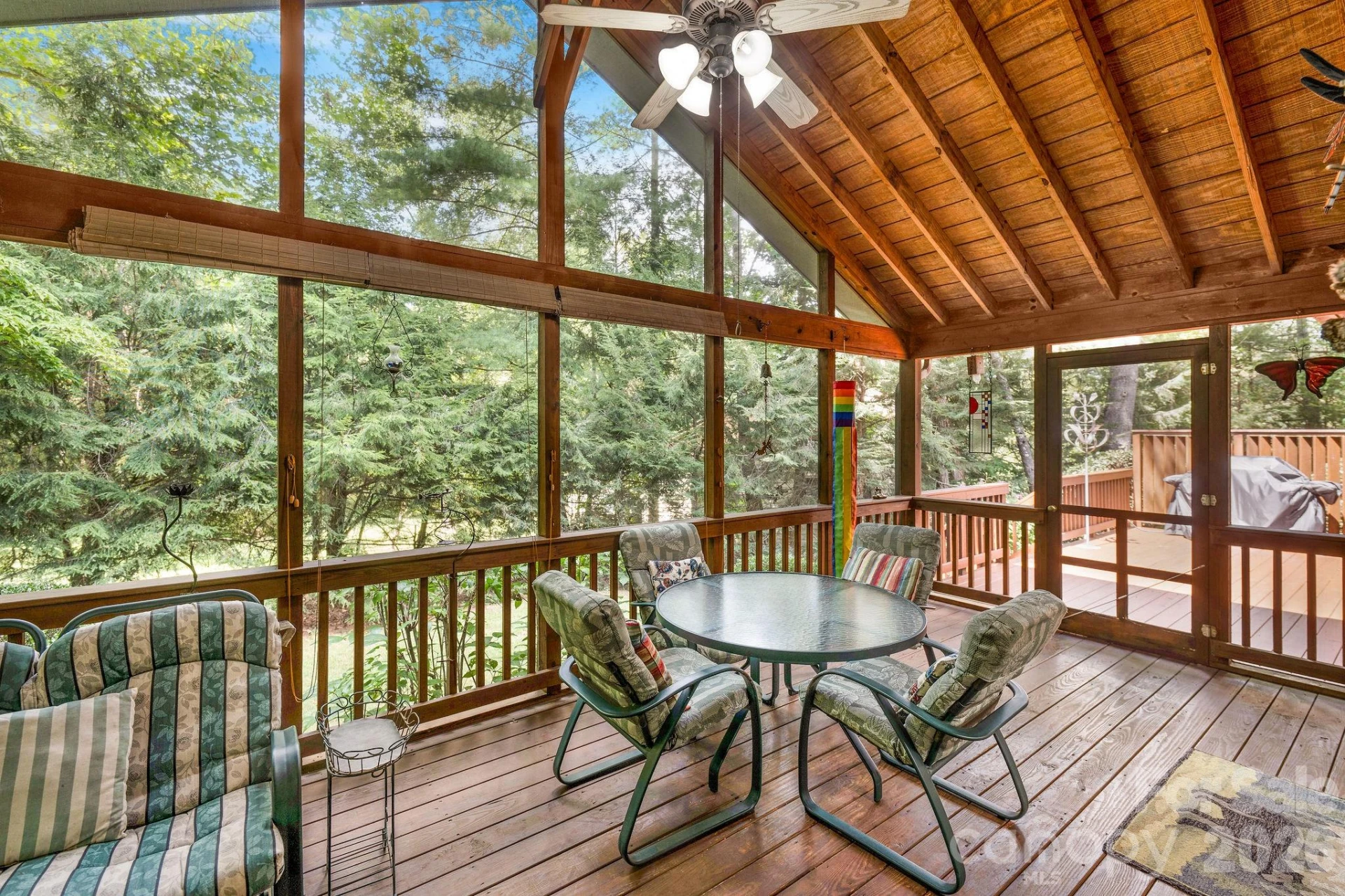 31 Hillcreek Drive - Photo 2