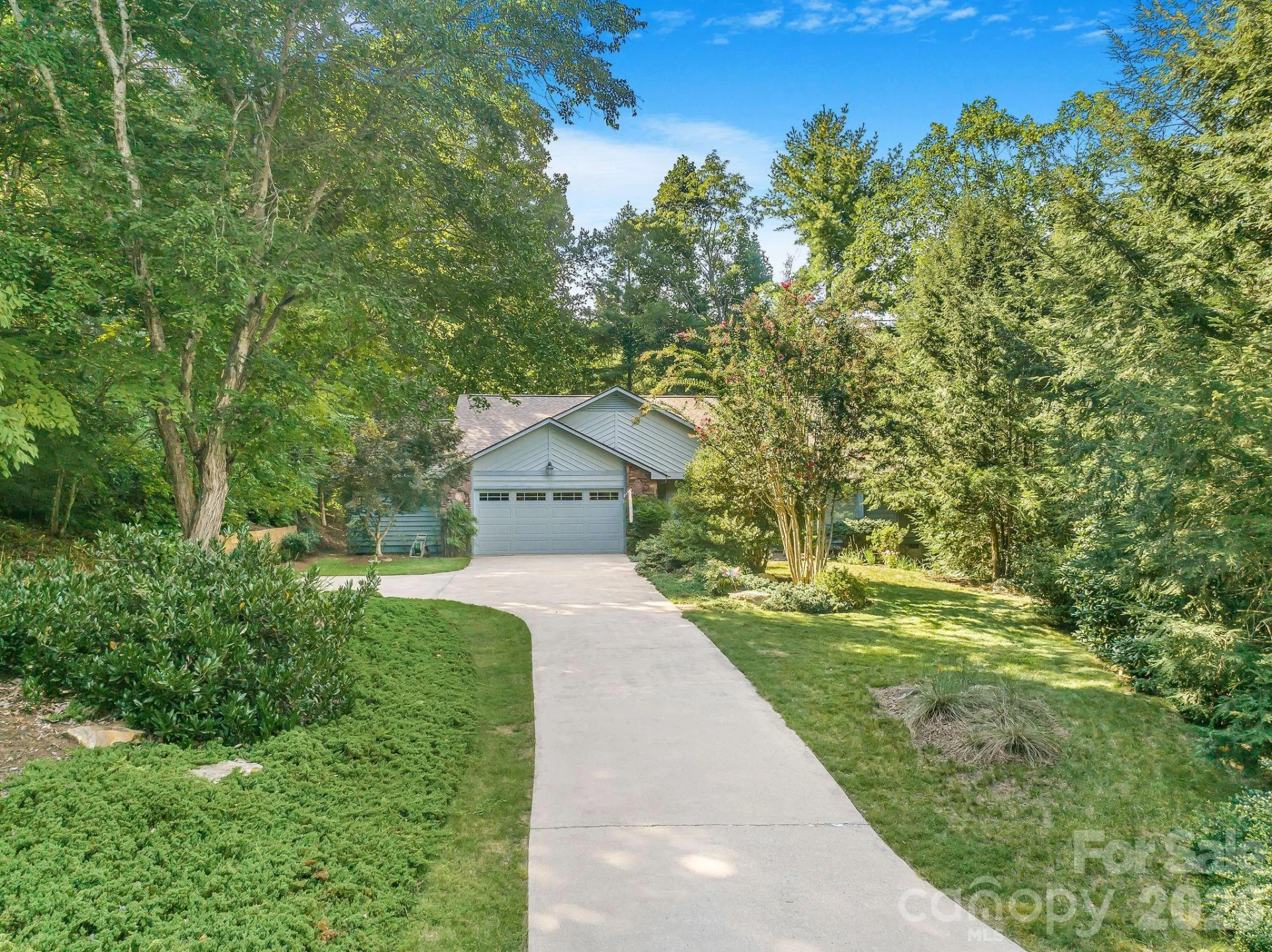 31 Hillcreek Drive - Photo 3