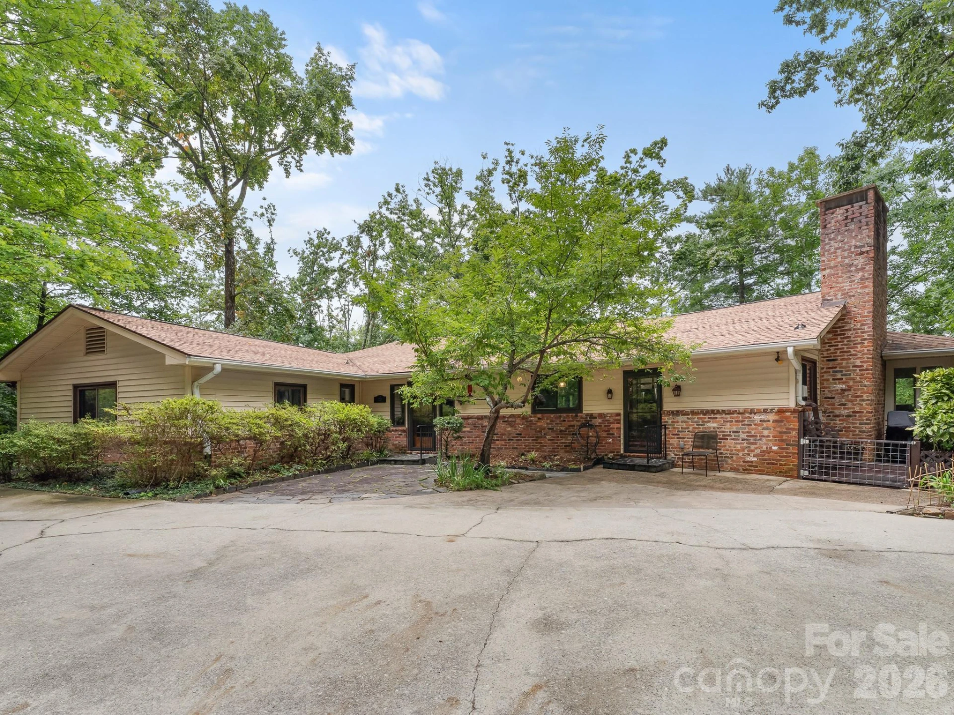 12 E Park Drive - Photo 2