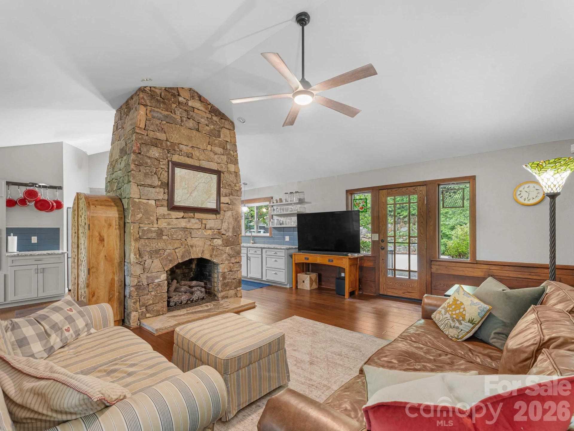 12 E Park Drive - Photo 11