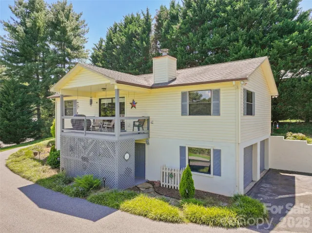 43 Thoren Court