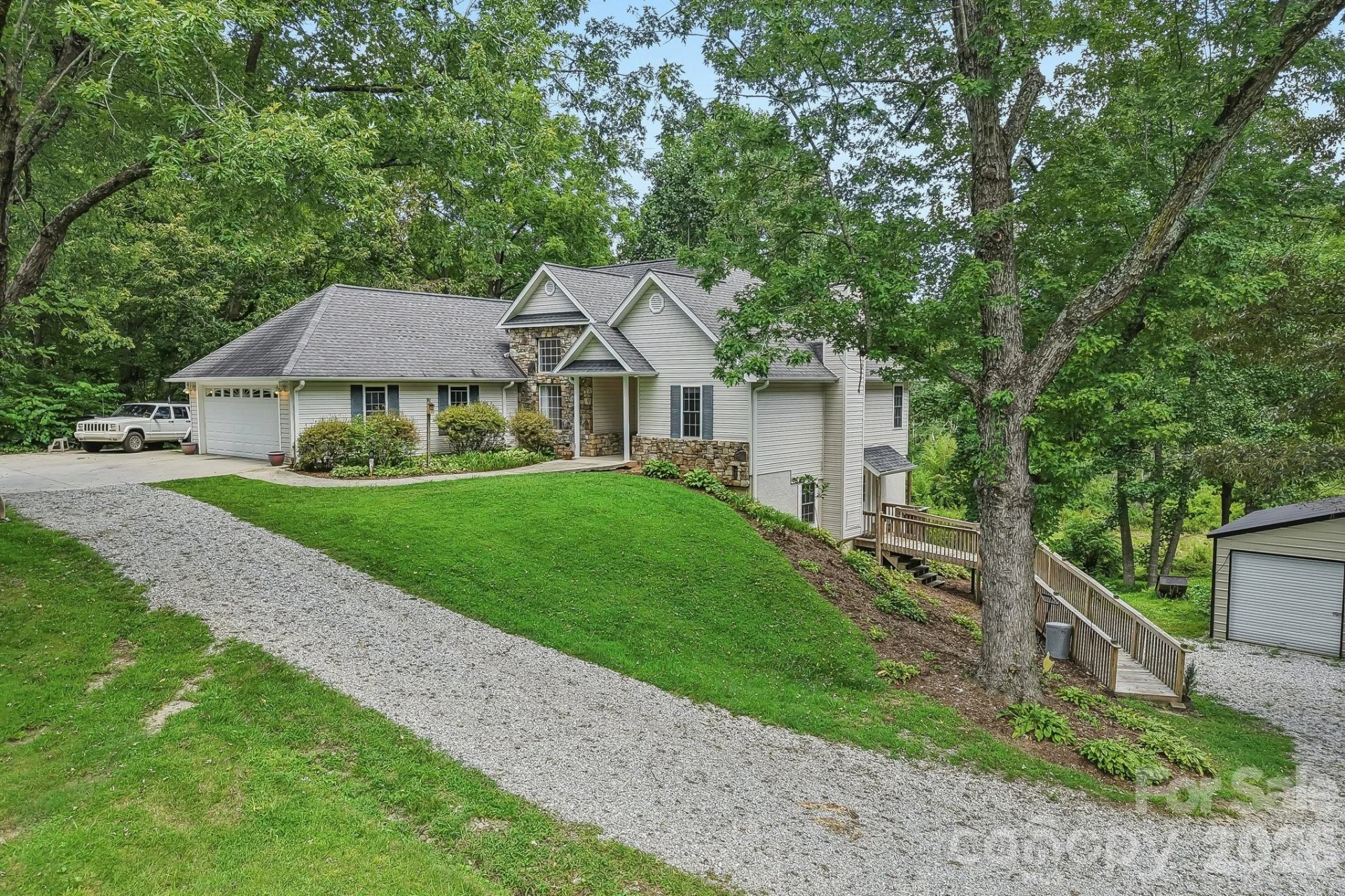 1414 Kanuga Road - Photo 36